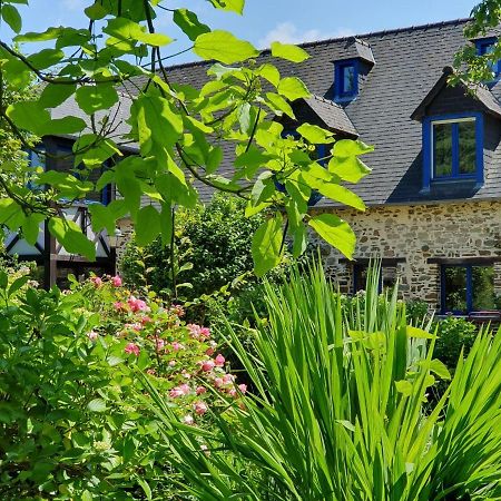 Maison En Pierre Dans Son Nid De Verdure Roz-Landrieux Eksteriør bilde