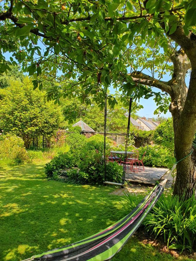 Maison En Pierre Dans Son Nid De Verdure Roz-Landrieux Eksteriør bilde