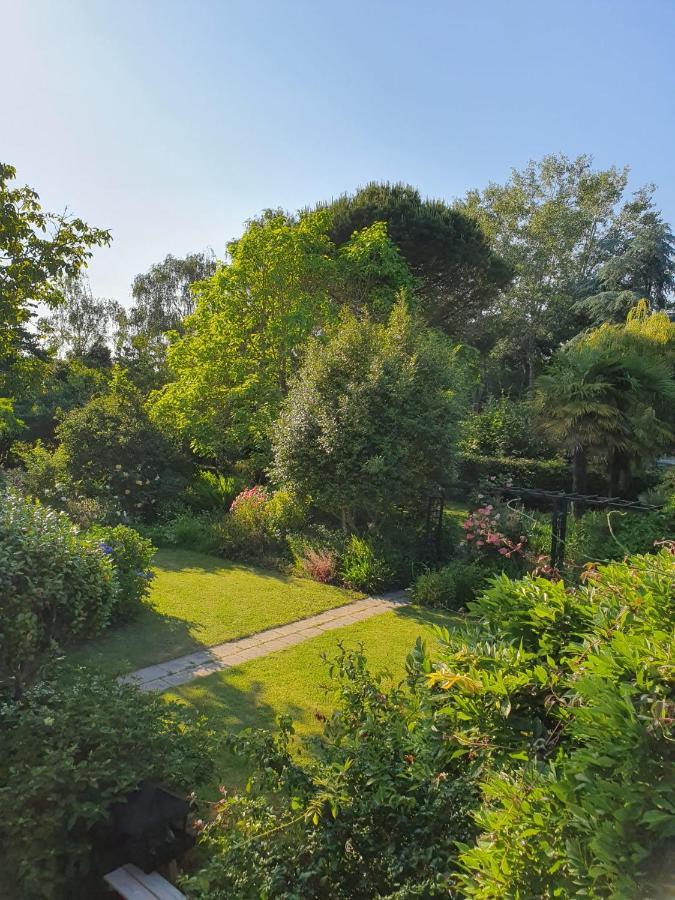 Maison En Pierre Dans Son Nid De Verdure Roz-Landrieux Eksteriør bilde